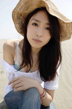 老赵揉着粉嫩的双乳