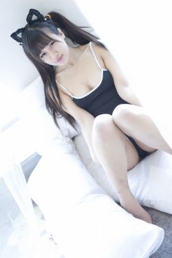 一人在上吸一人之下吃