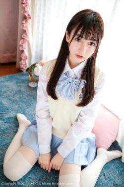 高冷校草成为全校的精厉寒小说